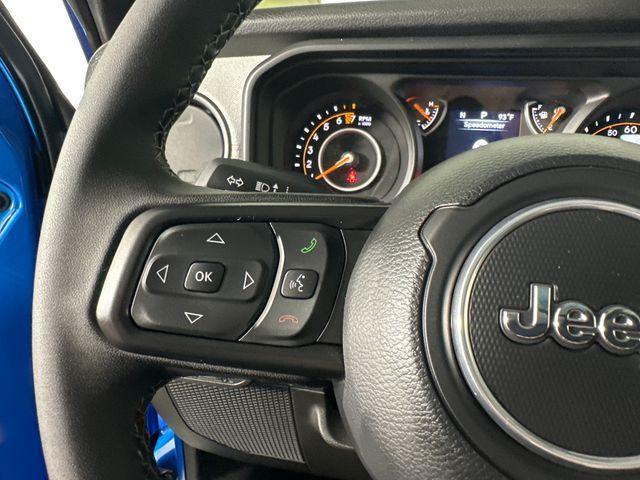 new 2025 Jeep Gladiator car, priced at $42,805