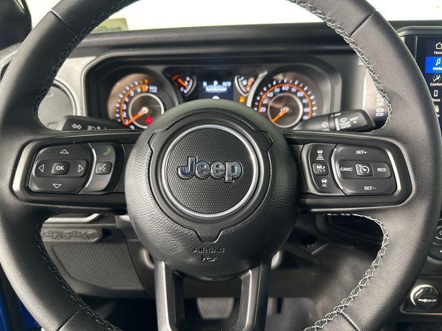 new 2025 Jeep Gladiator car, priced at $42,805