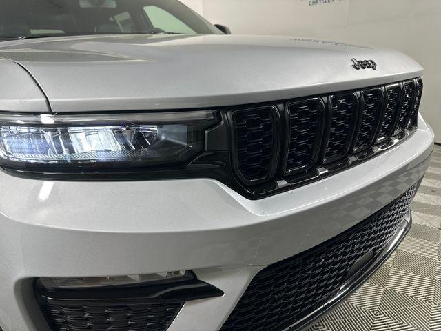 new 2025 Jeep Grand Cherokee car, priced at $42,220