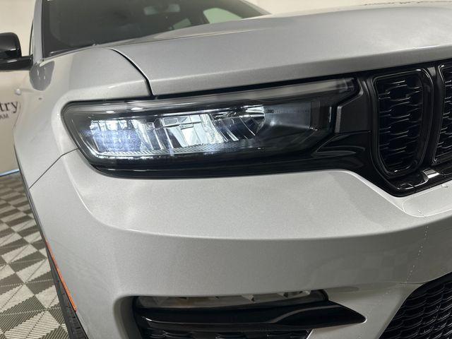 new 2025 Jeep Grand Cherokee car, priced at $42,220