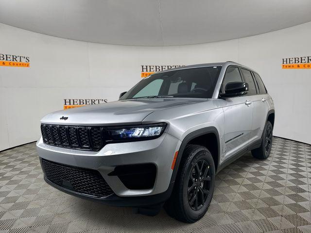 new 2025 Jeep Grand Cherokee car, priced at $44,730