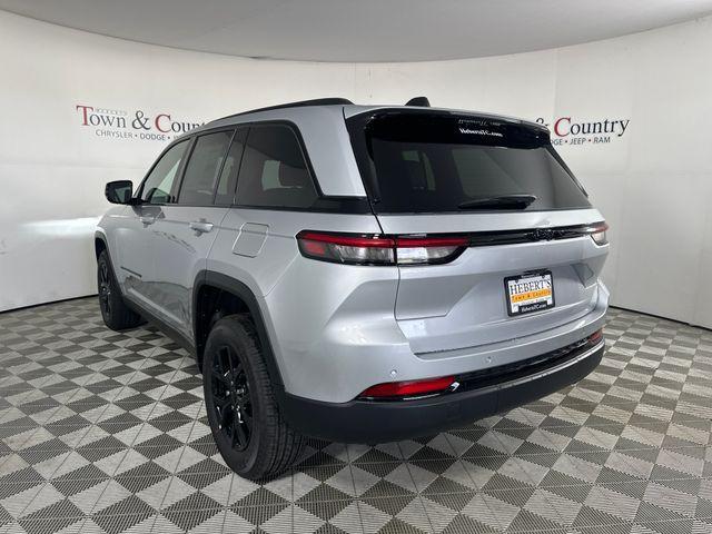 new 2025 Jeep Grand Cherokee car, priced at $44,730