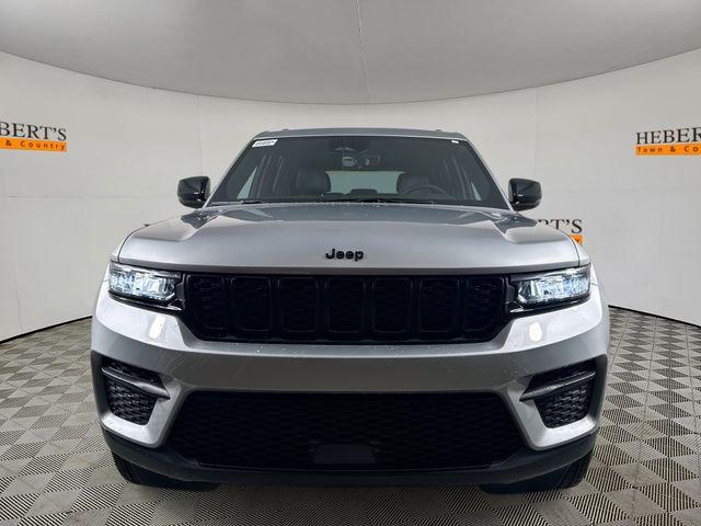 new 2025 Jeep Grand Cherokee car, priced at $44,730