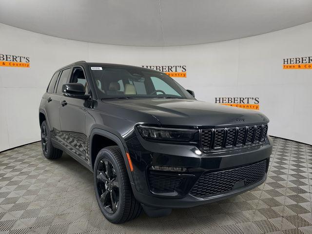 new 2025 Jeep Grand Cherokee car, priced at $42,720