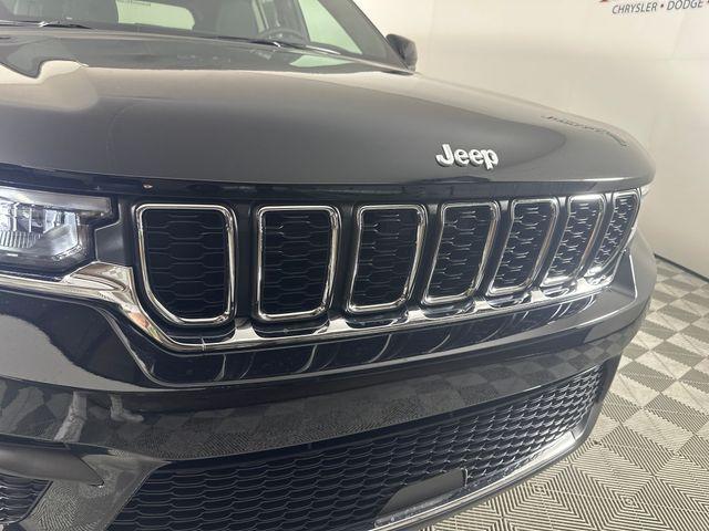 new 2025 Jeep Grand Cherokee car, priced at $37,175