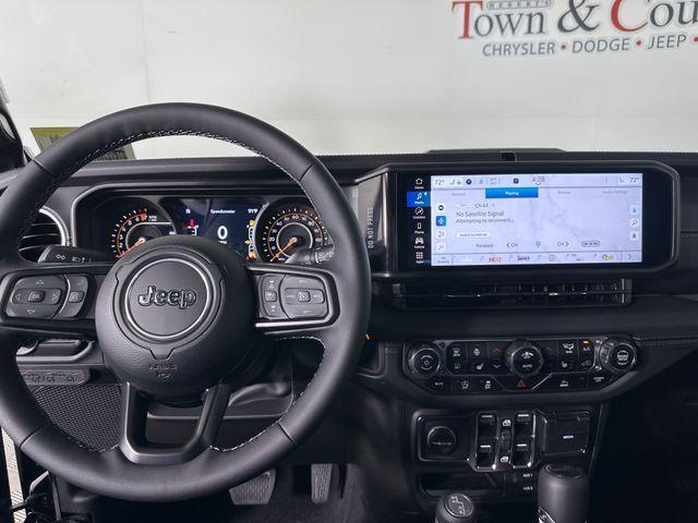 new 2025 Jeep Gladiator car, priced at $42,150