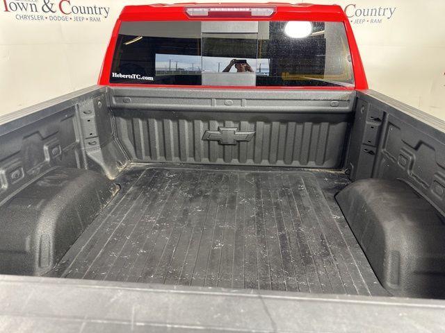 used 2024 Chevrolet Silverado 1500 car, priced at $39,115