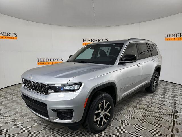 new 2025 Jeep Grand Cherokee L car, priced at $45,995