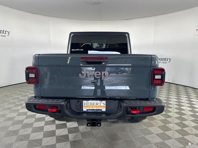 new 2025 Jeep Gladiator car, priced at $49,702