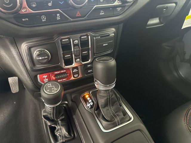 new 2025 Jeep Gladiator car, priced at $49,702