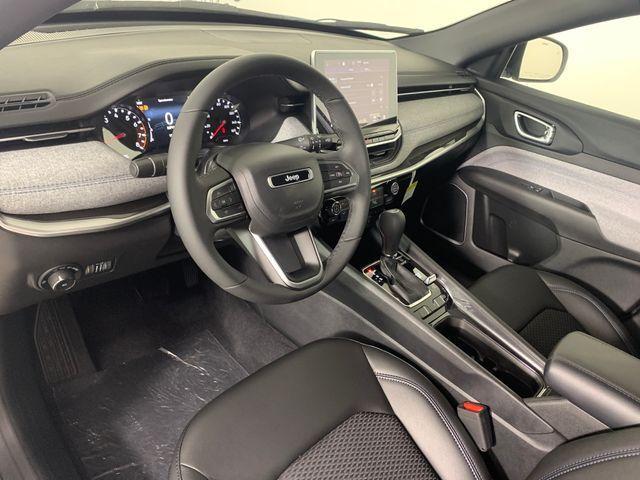 new 2025 Jeep Compass car, priced at $30,760