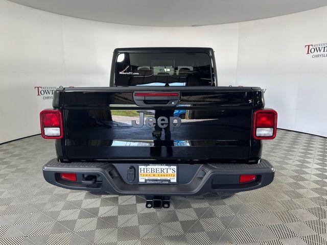 new 2025 Jeep Gladiator car, priced at $42,735