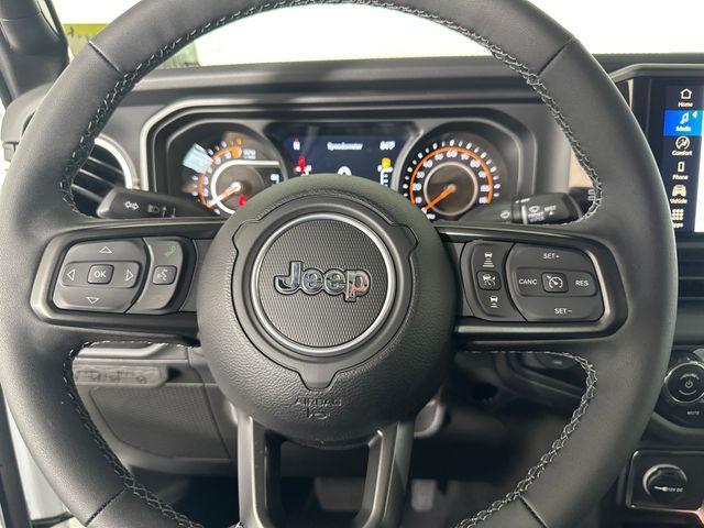 new 2025 Jeep Gladiator car, priced at $45,277