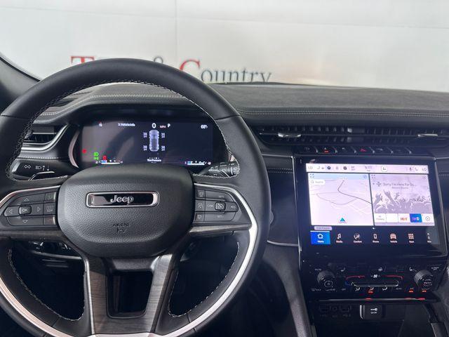 new 2025 Jeep Grand Cherokee car, priced at $45,735
