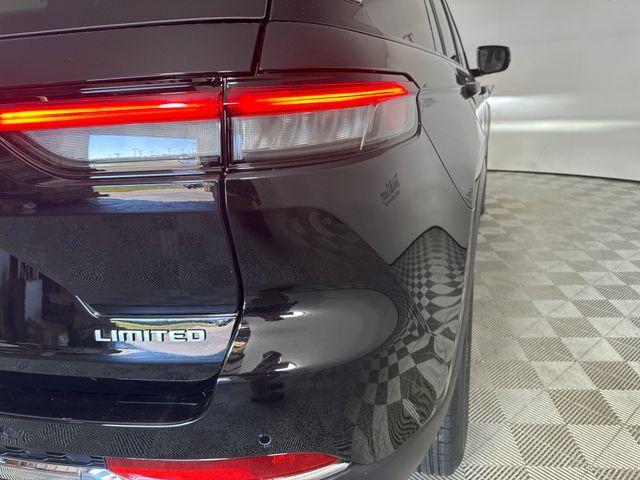 new 2025 Jeep Grand Cherokee car, priced at $41,745