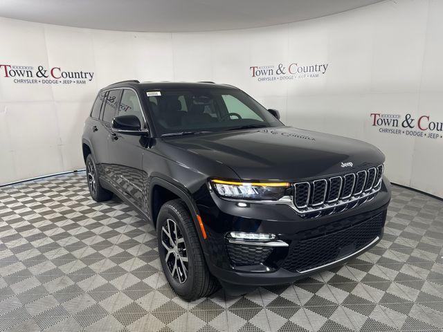 new 2025 Jeep Grand Cherokee car, priced at $41,745