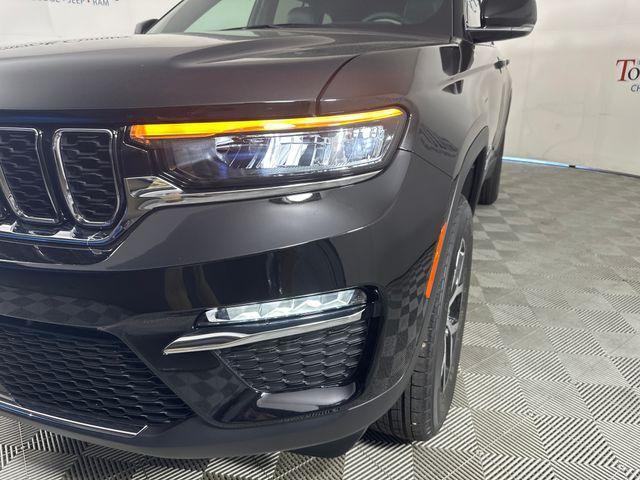 new 2025 Jeep Grand Cherokee car, priced at $41,745