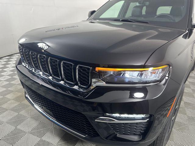 new 2025 Jeep Grand Cherokee car, priced at $41,745