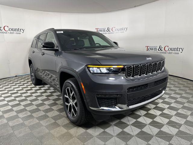 new 2024 Jeep Grand Cherokee L car, priced at $45,295