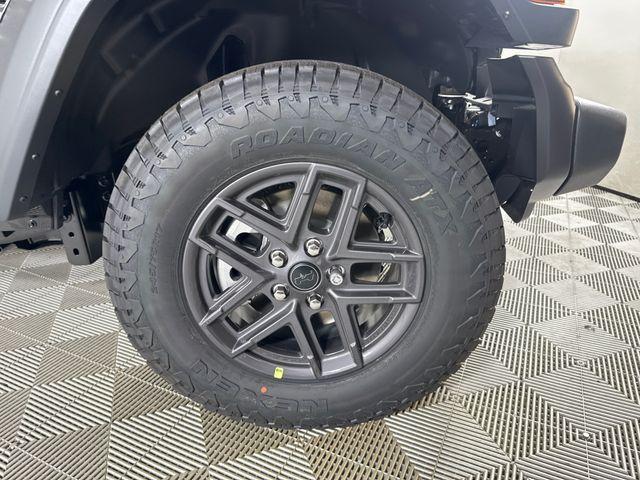 new 2026 Jeep Wrangler car, priced at $44,305