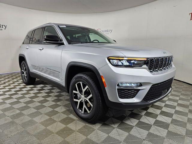 new 2025 Jeep Grand Cherokee car, priced at $44,392