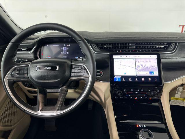 new 2025 Jeep Grand Cherokee car, priced at $47,590
