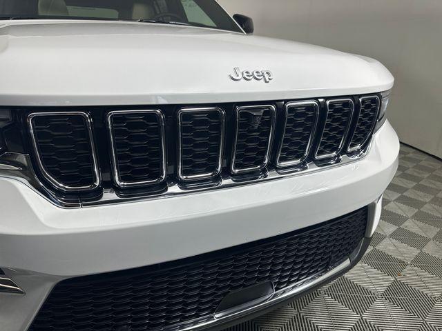 new 2025 Jeep Grand Cherokee car, priced at $47,590