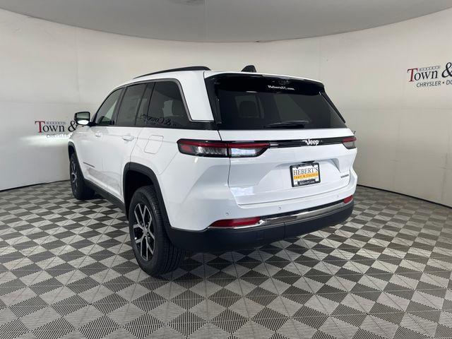new 2025 Jeep Grand Cherokee car, priced at $47,590