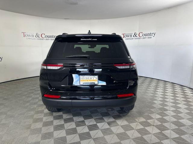 new 2025 Jeep Grand Cherokee car, priced at $44,730