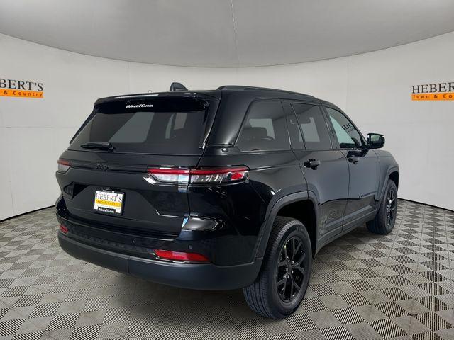 new 2025 Jeep Grand Cherokee car, priced at $44,730