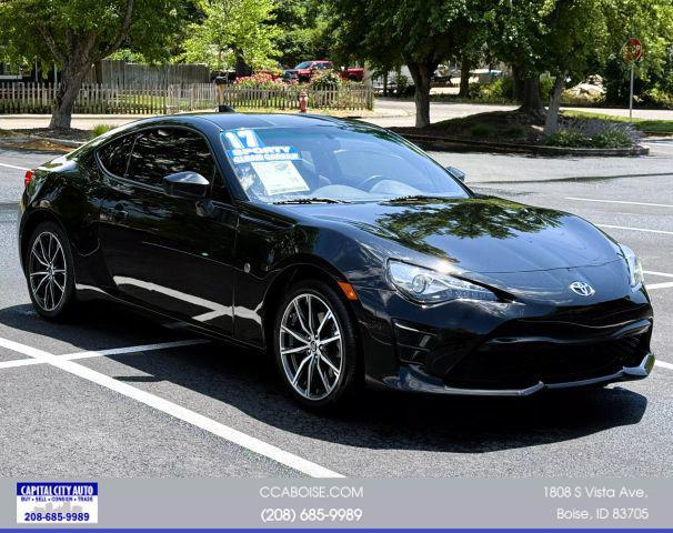 used 2017 Toyota 86 car, priced at $18,037