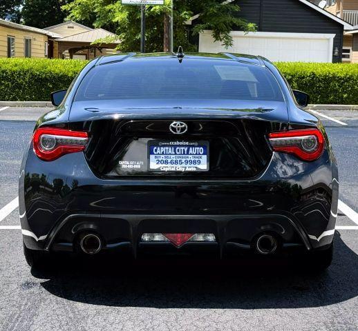used 2017 Toyota 86 car, priced at $18,037