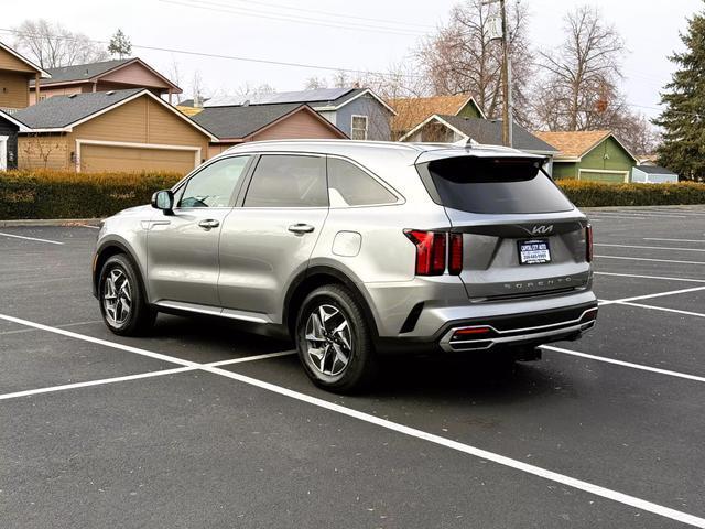 used 2022 Kia Sorento Hybrid car, priced at $27,999