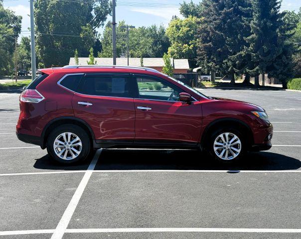 used 2014 Nissan Rogue car, priced at $10,999