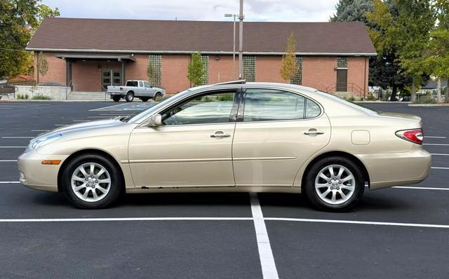 used 2002 Lexus ES 300 car, priced at $4,499