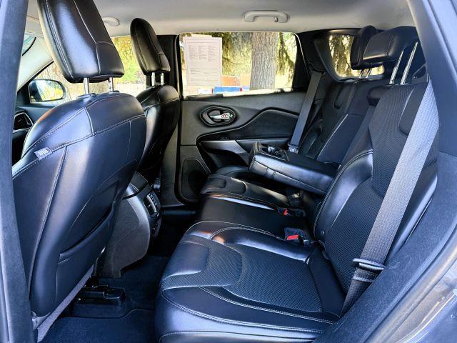 used 2019 Jeep Cherokee car, priced at $17,036