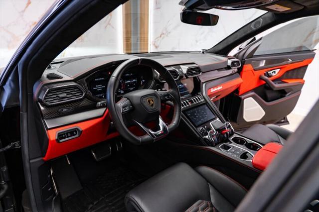 used 2022 Lamborghini Urus car, priced at $224,999