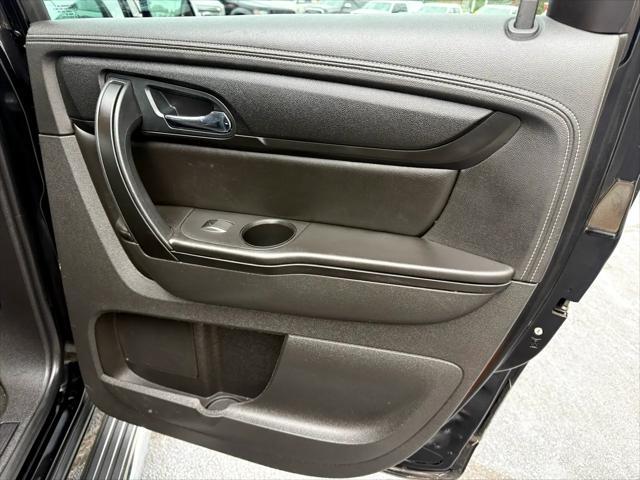 used 2016 Chevrolet Traverse car, priced at $10,999
