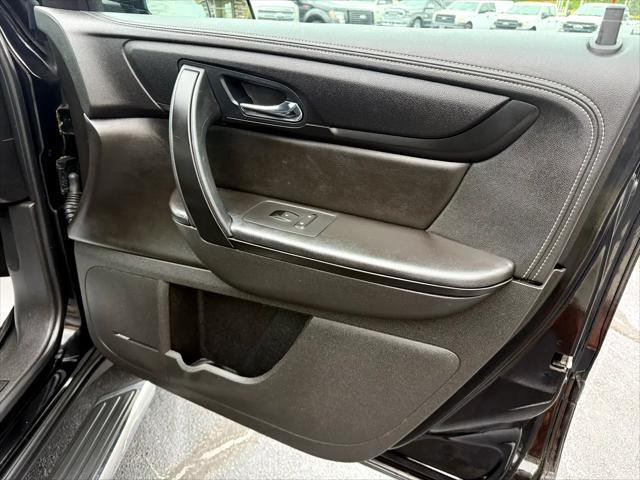 used 2016 Chevrolet Traverse car, priced at $10,999