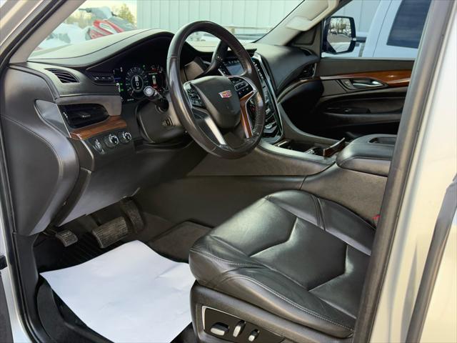 used 2019 Cadillac Escalade ESV car, priced at $27,999