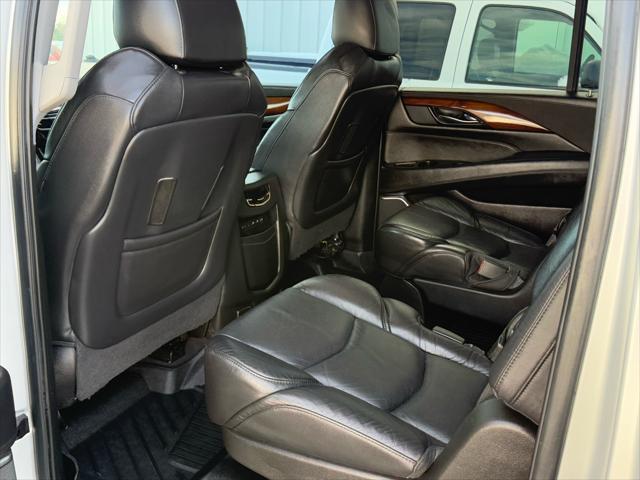 used 2019 Cadillac Escalade ESV car, priced at $27,999