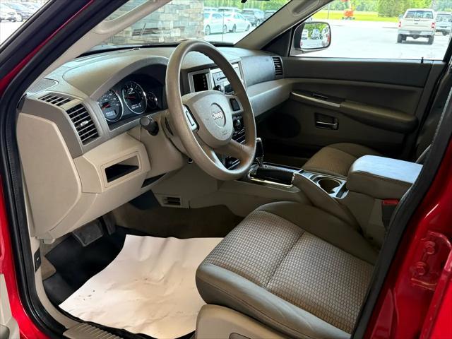 used 2010 Jeep Grand Cherokee car, priced at $10,999