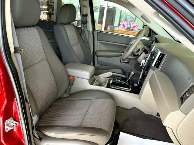 used 2010 Jeep Grand Cherokee car, priced at $10,999