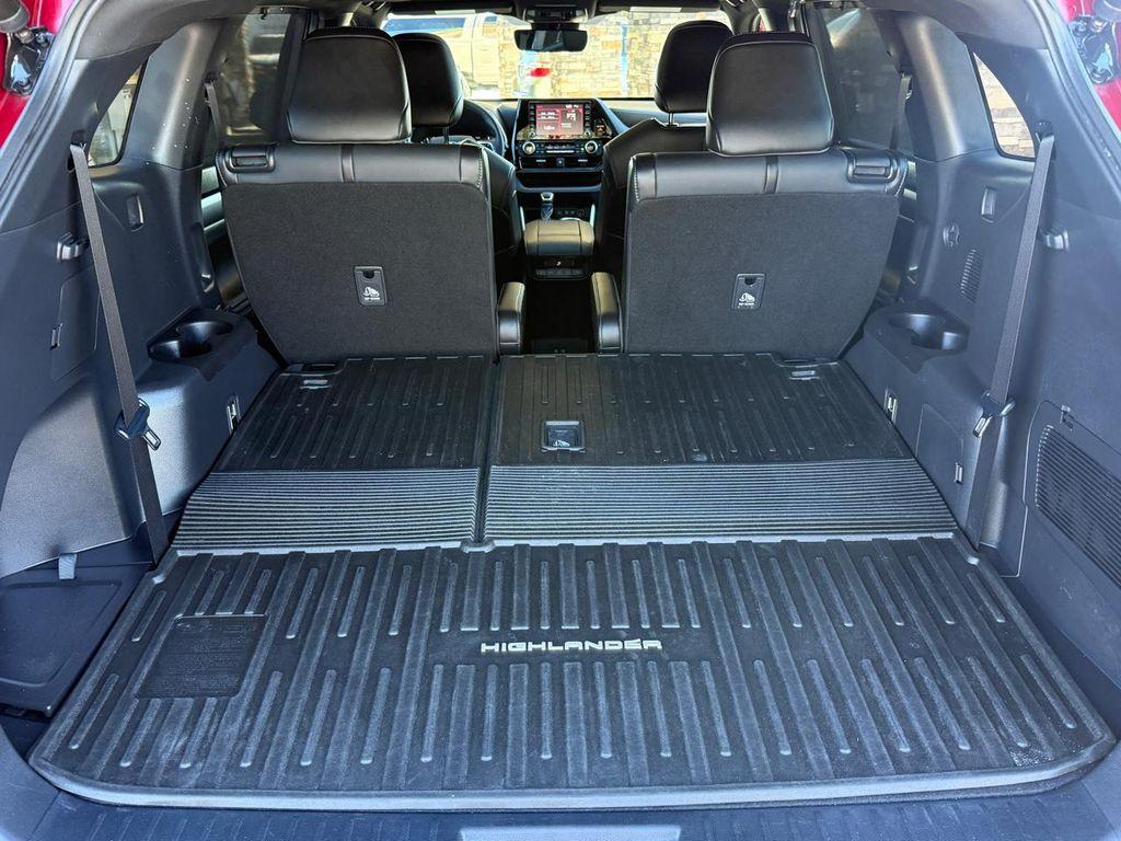 used 2021 Toyota Highlander car, priced at $29,999