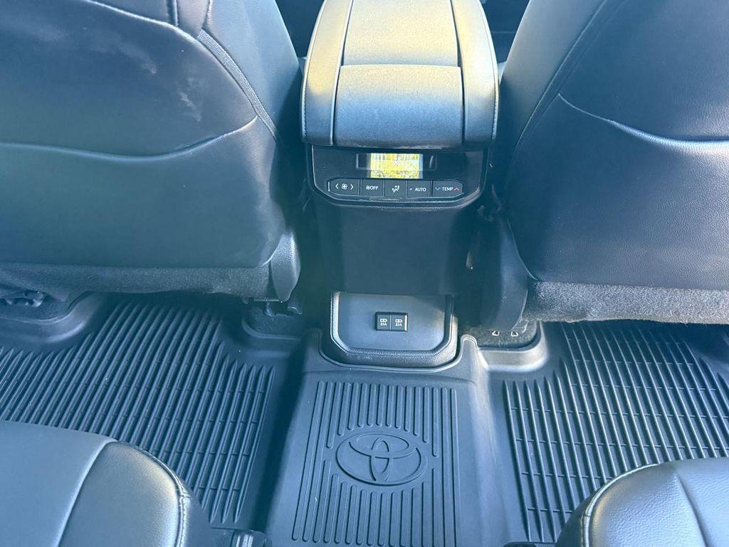 used 2021 Toyota Highlander car, priced at $29,999