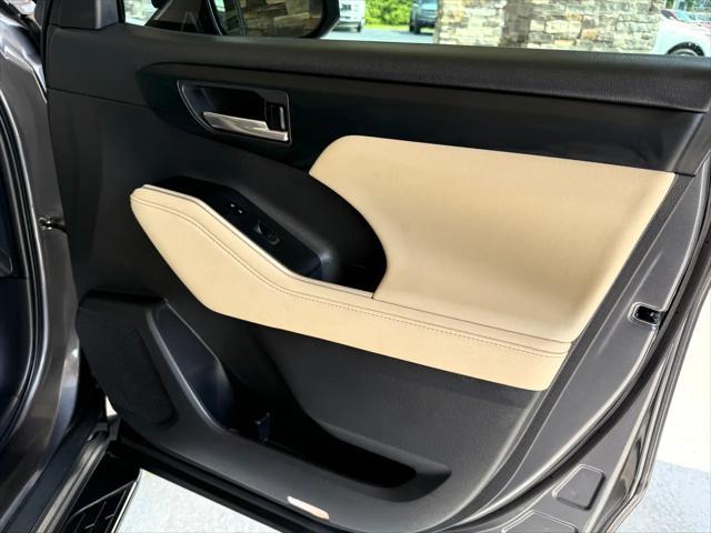 used 2024 Toyota Highlander car, priced at $45,999
