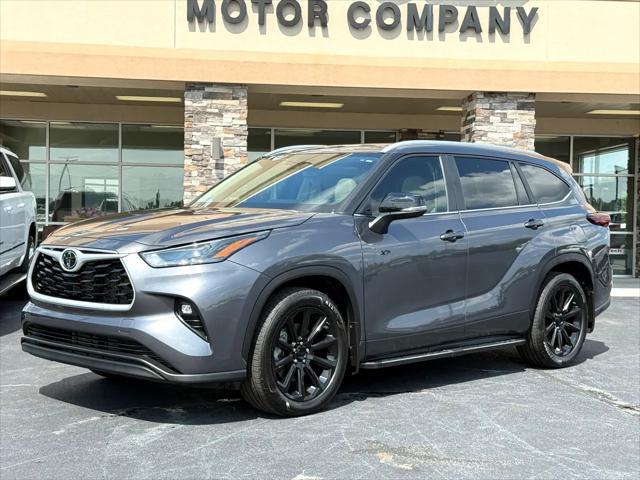 used 2024 Toyota Highlander car, priced at $45,999