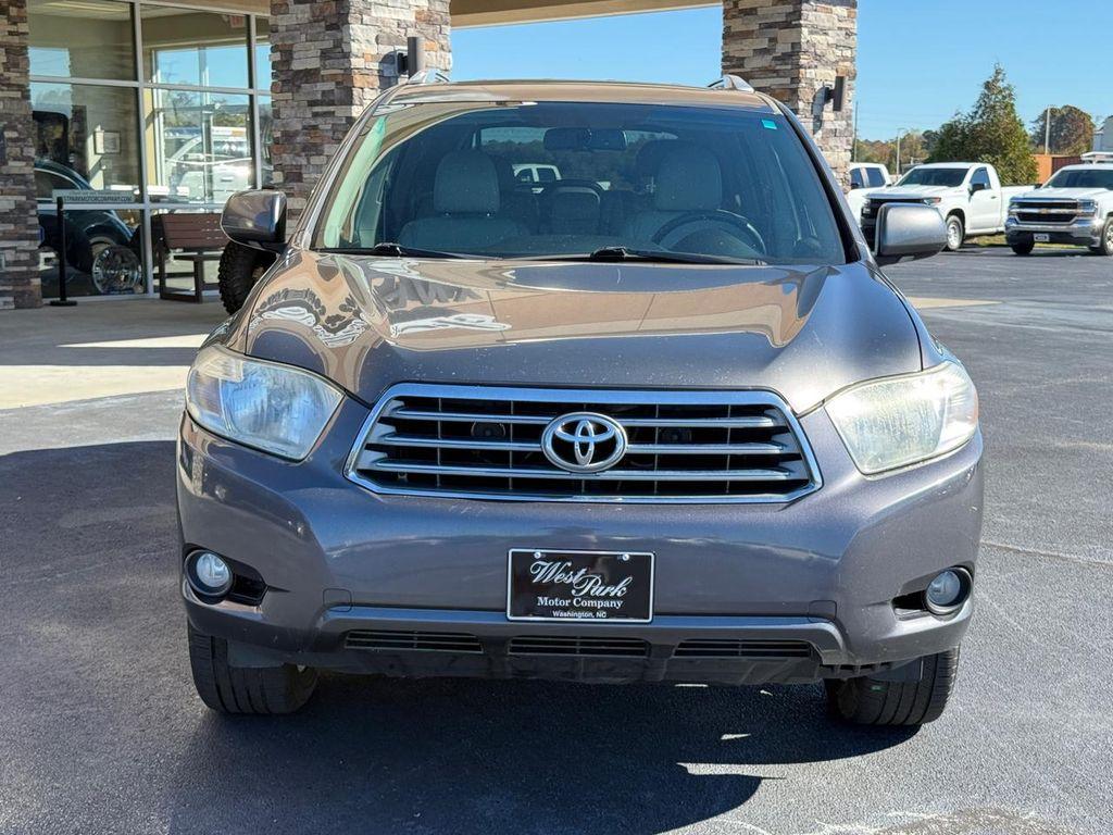 used 2010 Toyota Highlander car, priced at $8,999