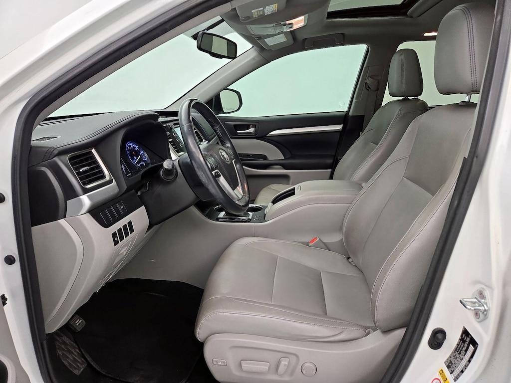 used 2016 Toyota Highlander car, priced at $25,998