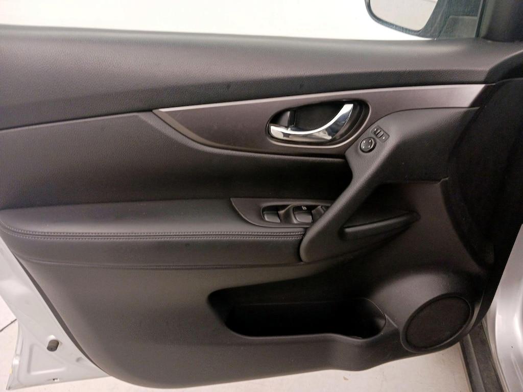 used 2016 Nissan Rogue car, priced at $13,599